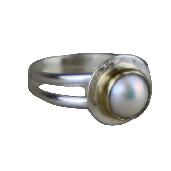 Button pearl ring in silver & gold