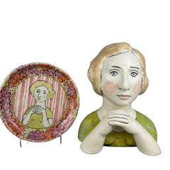 Sculpted Bust Pinch Plate green dress