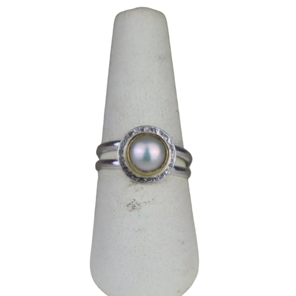 Button pearl ring in silver & gold