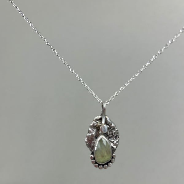 Medieval necklace 2