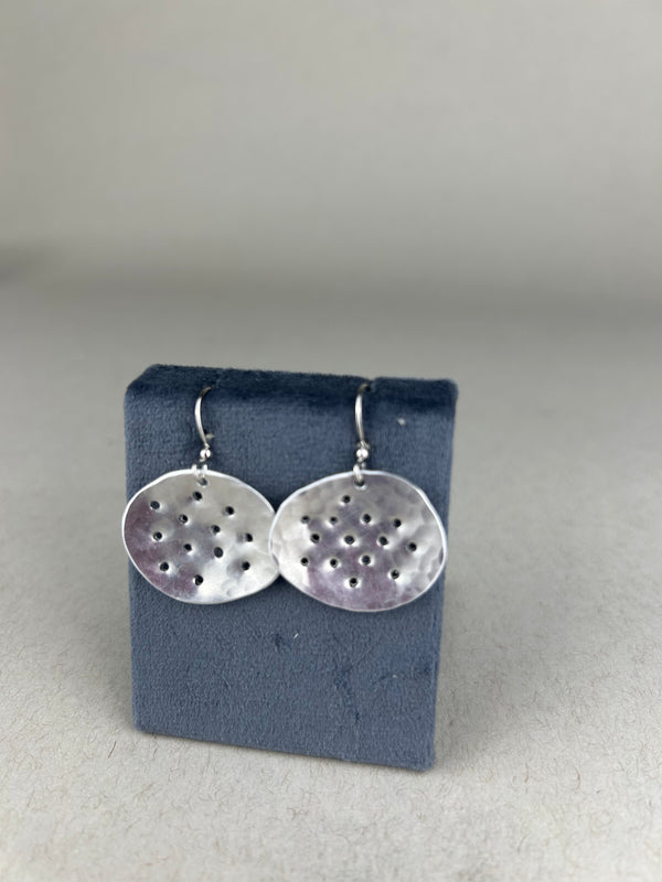 Shiny Pebbles Earrings - Silver Color with Dots