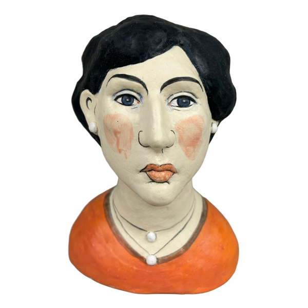 Sculpted head and accompanying plate with stand